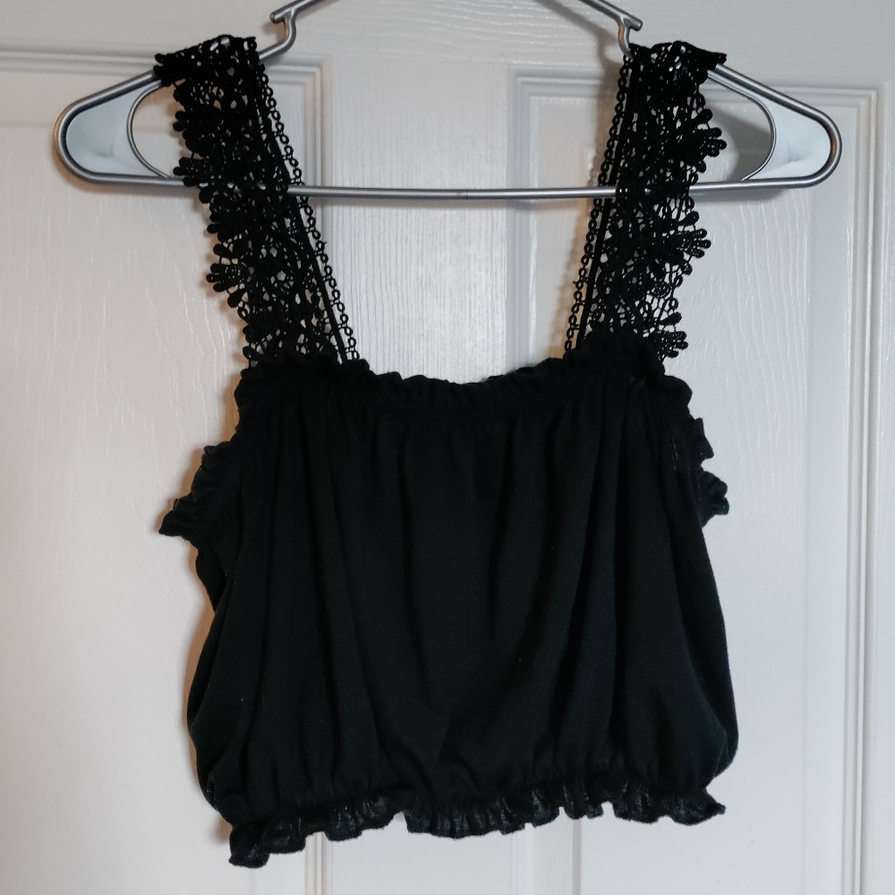 Detail straps crop top